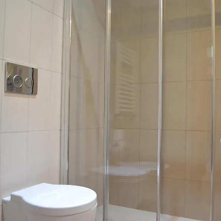 再见罗马旅馆 3*