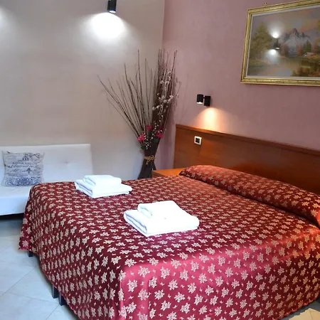 招待所 再见罗马旅馆 3*