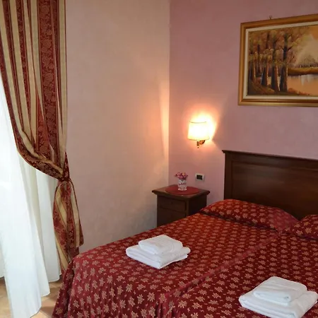 再见罗马旅馆 3* 罗马