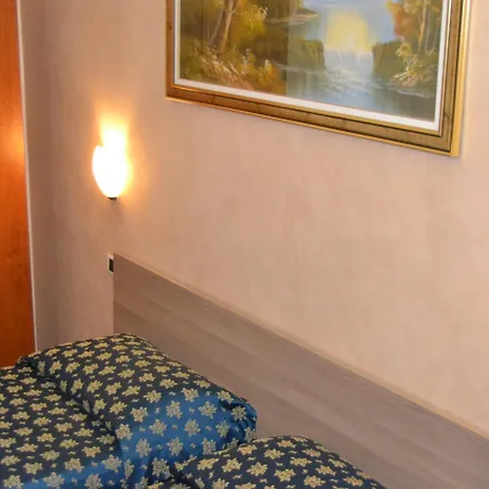 招待所 再见罗马旅馆